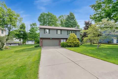 3613 Hampshire Rd, Erie, PA 16506