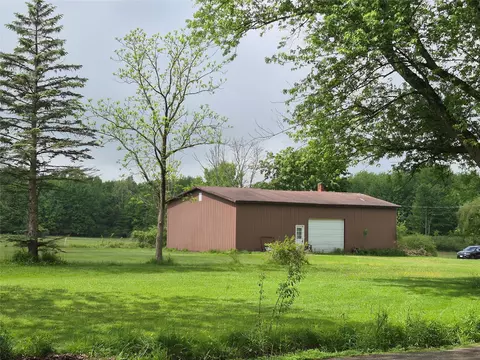 Crane Street, Cranesville, PA 16410