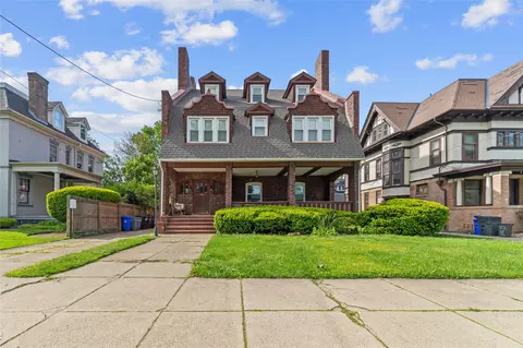 510 W 10th St, Erie, PA 16502