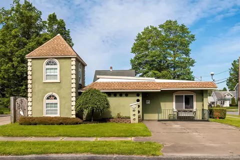 535 Wright St, Corry, PA 16407