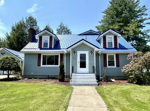 549 Wayne St, Corry, PA 16407