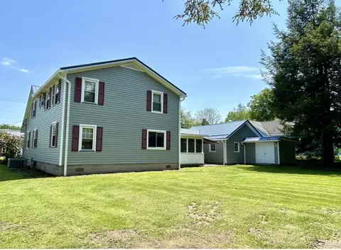 Exterior - 549 Wayne St, Corry, PA 16407 photo 7 of 11