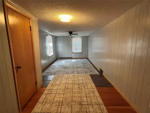 Entry Way - 549 Wayne St, Corry, PA 16407 photo 3 of 4