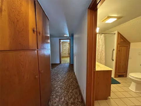Entry Way - 549 Wayne St, Corry, PA 16407 photo 4 of 4