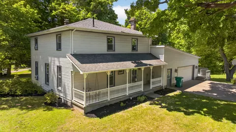 6382 W Lake Rd, Erie, PA 16505
