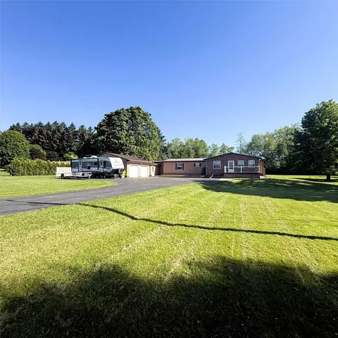 17136 Semerad Rd, Meadville, PA 16335