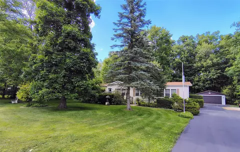 1452 Antler Aly, Jamestown, PA 16134