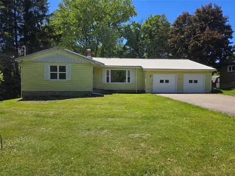 5002 Grubb Rd, Erie, PA 16506