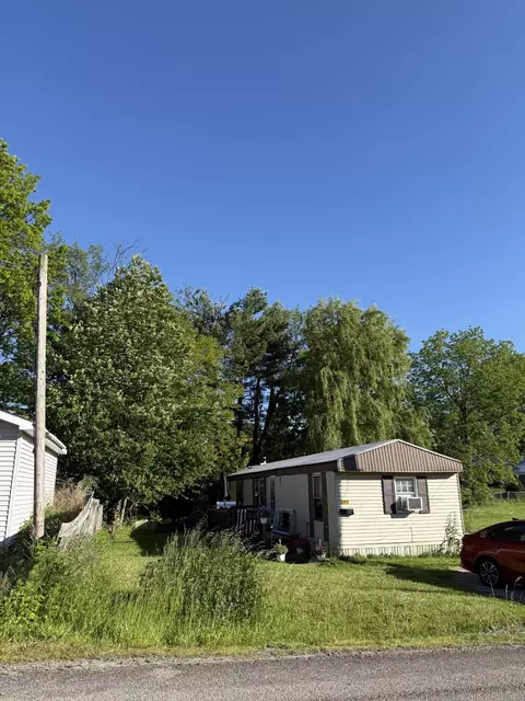 2855 E 30th St, Wesleyville Boro, PA 16510