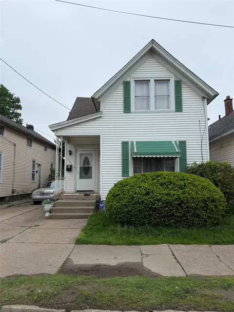 917 W 18th St, Erie, PA 16502