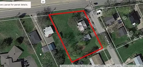 3901 W Ridge Rd, Erie, PA 16506