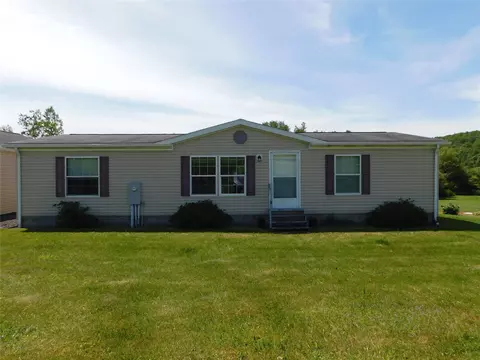 2261 Crane Rd, Edinboro, PA 16412