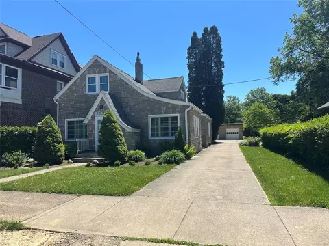 937 W 6th St, Erie, PA 16507