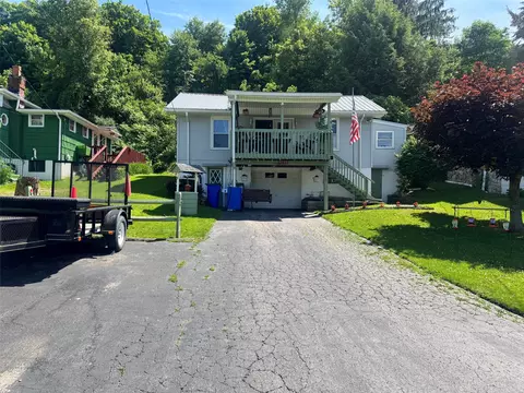 23073 Mallard Ln, Cochranton, PA 16314