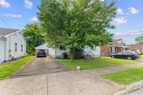 2806 Melrose St, Erie, PA 16508