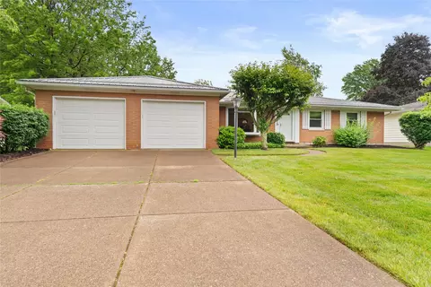 2815 Midland Dr, Erie, PA 16506