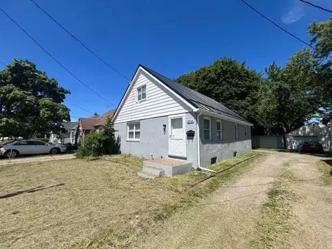 2012 W 32nd St, Erie, PA 16508