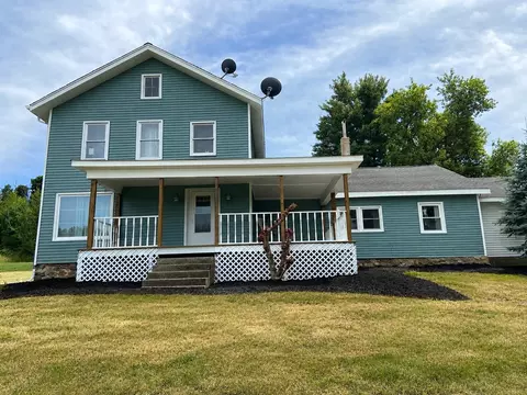 8110 Millfair Rd, Mckean, PA 16426