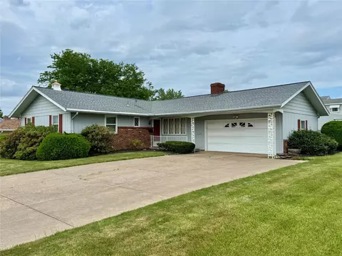 3651 Delmar Dr, Millcreek, PA 16506