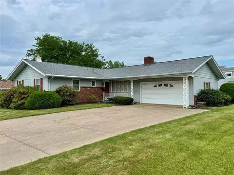 3651 Delmar Dr, Millcreek, PA 16506