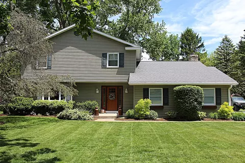 1811 Manchester Rd, Erie, PA 16505