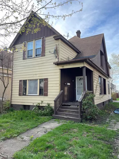 1038 W 22nd St, Erie, PA 16502