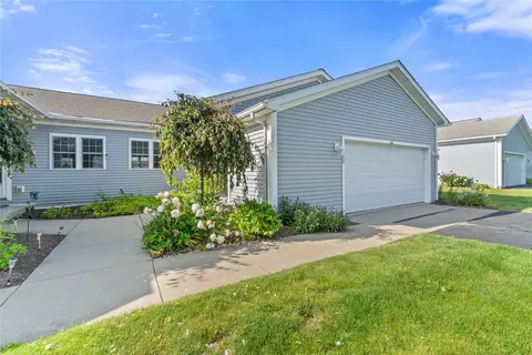 7556 Anchor Dr, Fairview, PA 16415