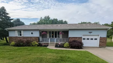 64 Bernwood Dr, North East, PA 16428