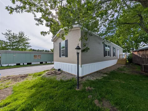 5149 Henderson Rd #63, Erie, PA 16509