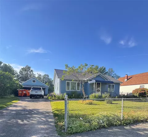 2110 Fairmont Pkwy, Erie, PA 16510