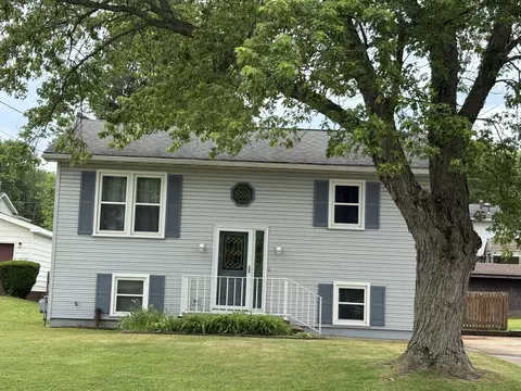 2721 E 31st St, Erie, PA 16510
