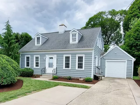 812 Powell Ave, Erie, PA 16505