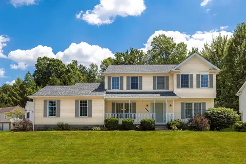 4643 White Pine Dr, Erie, PA 16506