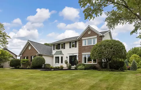 4168 Westbury Ridge Dr, Erie, PA 16506