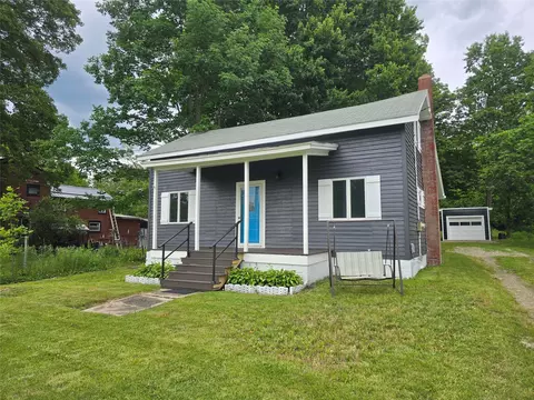10323 Meadville St, Albion, PA 16401