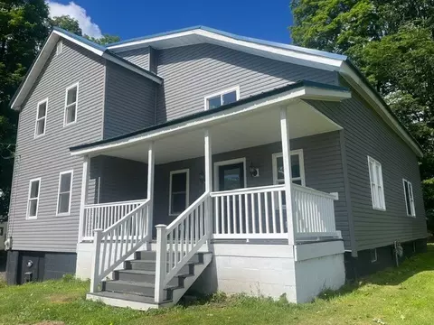347 Essex St, Corry, PA 16407