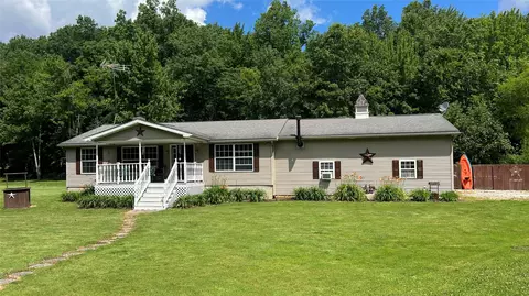 3984 Savannah Ln, Jamestown, PA 16134