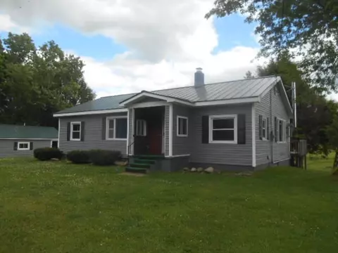 10055 Elgin Rd, Union City, PA 16438