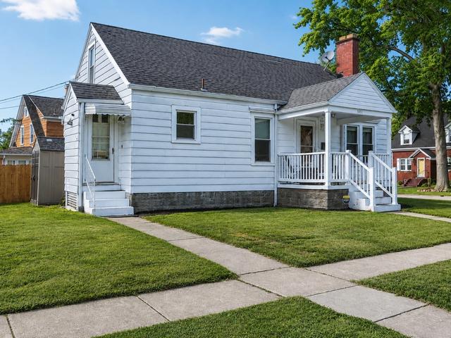 3749 Emmet Dr, Erie, PA 16511