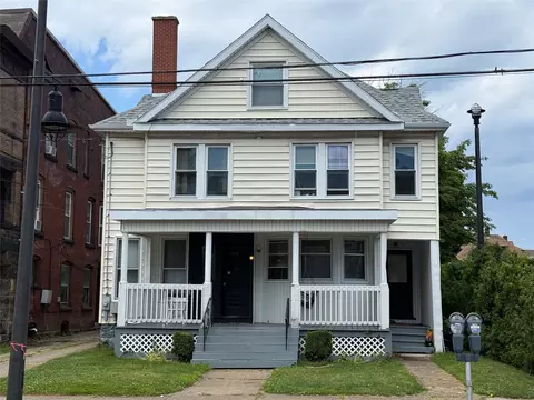 226 W 8th St, Erie, PA 16502