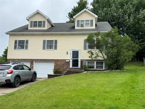 4413 Harvard Rd, Erie, PA 16509