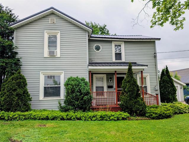 12 Cherry St, Union City, PA 16438