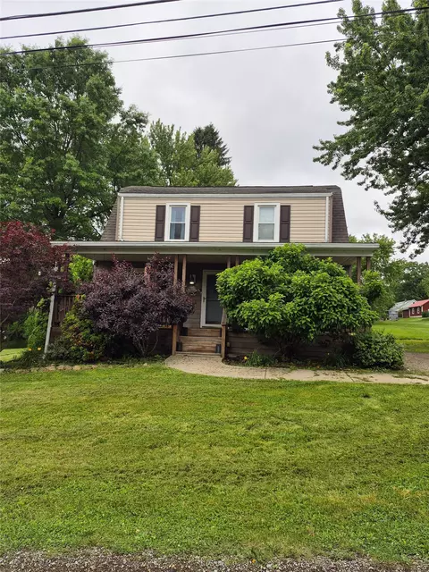 19560 Park St, Meadville, PA 16335