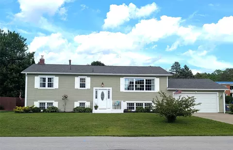 104 Sherwood Dr, Edinboro, PA 16412