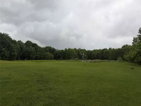 18321 Conneautville Rd, Conneautville, PA 16406