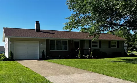 2670 Laurie Dr, Waterford, PA 16441