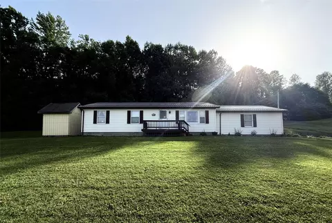 11403 S Wayland Rd, Meadville, PA 16335