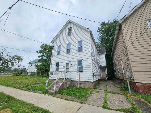 743 E 13th St, Erie, PA 16503
