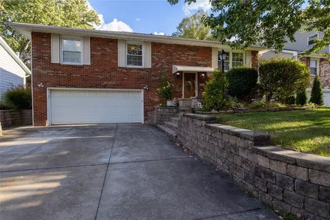 651 Mineo Dr, Erie, PA 16509