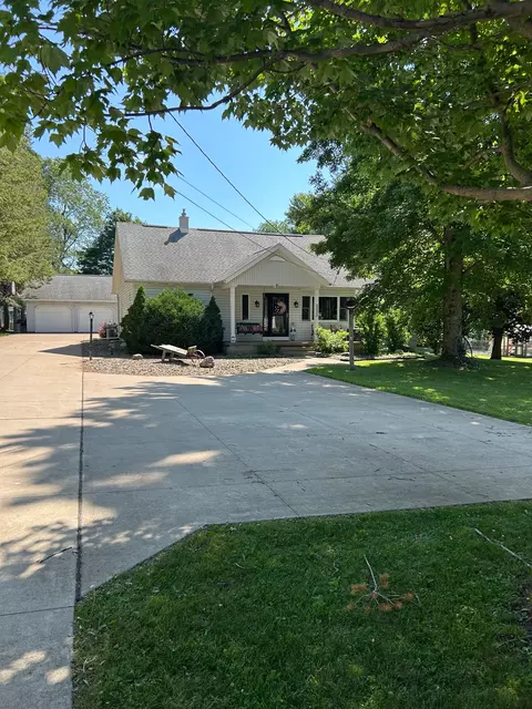 5535 Martin Rd, Erie, PA 16509